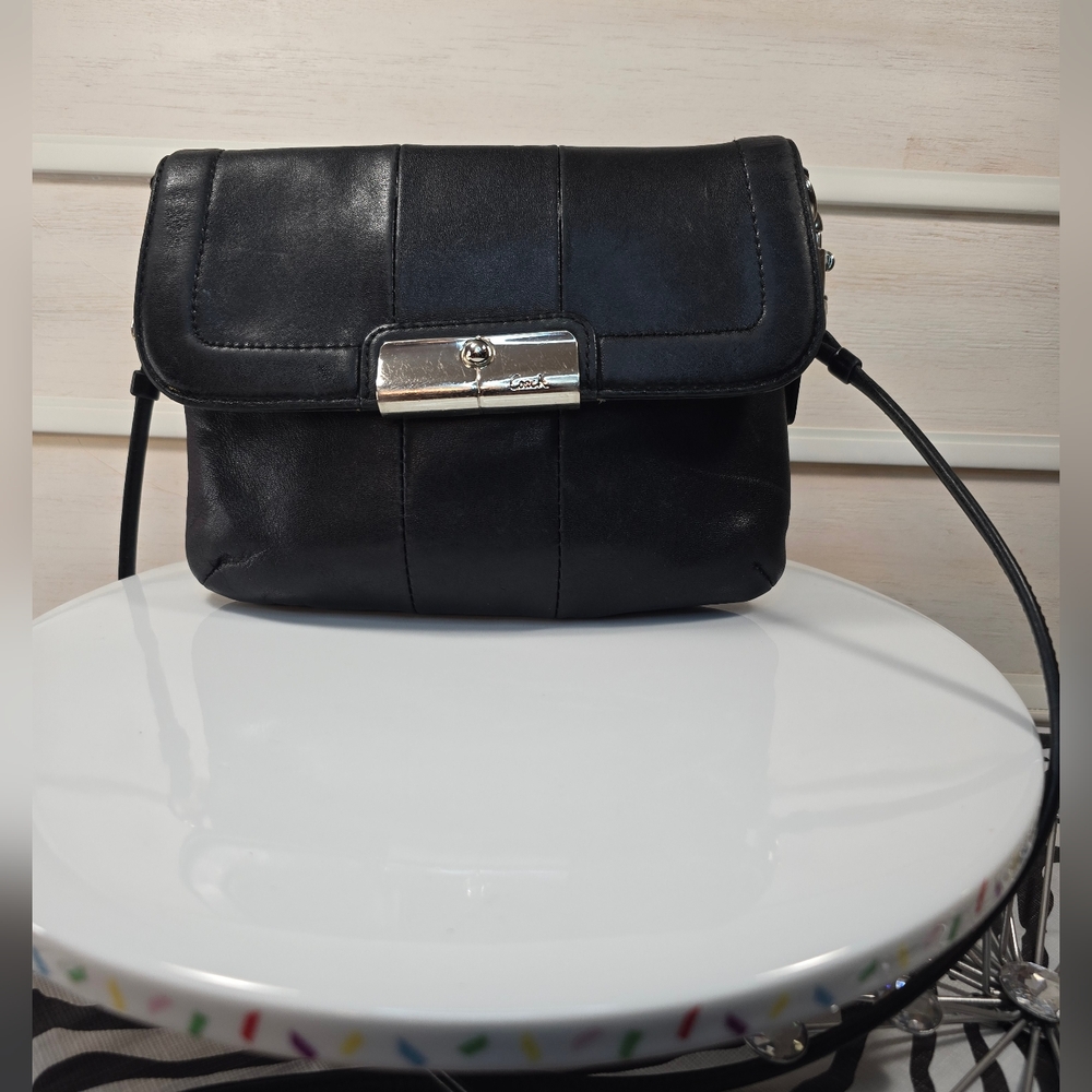 Coach mini crossbody bag & original hang tag